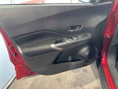 Used 2024 Nissan Kicks SV image 27