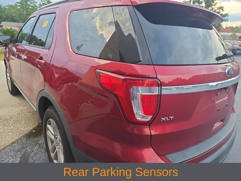 Used 2019 Ford Explorer XLT w/ Equipment Group 202A AWD/4WD image 4