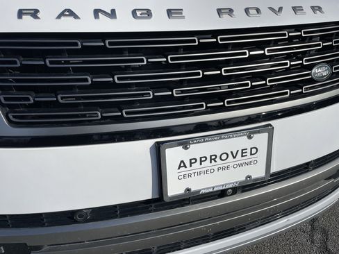 Used 2024 Land Rover Range Rover SE image 32