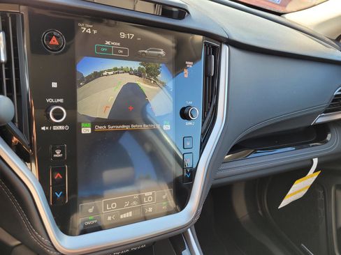 New 2025 Subaru Outback Limited image 9