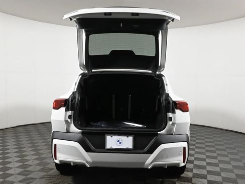 Used 2025 BMW X2 xDrive28i w/ Technology Package image 27