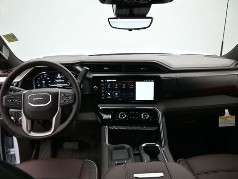New 2026 GMC Sierra 3500 Denali w/ Technology Package image 18