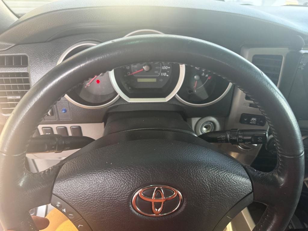 Used 2007 Toyota 4Runner SR5 AWD/4WD image 55