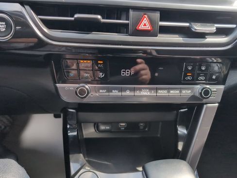 Used 2024 Kia Seltos S AWD/4WD image 21