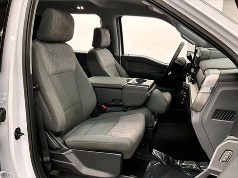 Used 2023 Ford F250 XLT image 7