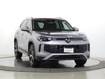 Used 2025 Volkswagen Tiguan SE