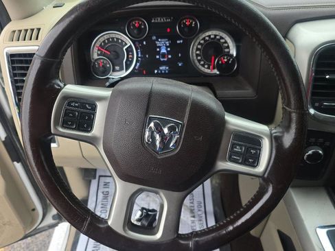 Used 2013 RAM 1500 Laramie w/ Convenience Group AWD/4WD image 12