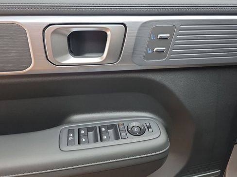 New 2026 Hyundai Santa Fe Limited FWD image 24