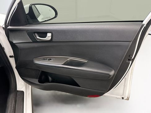 Used 2019 Kia Optima S FWD image 32