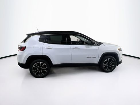 Used 2022 Jeep Compass Limited AWD/4WD image 4
