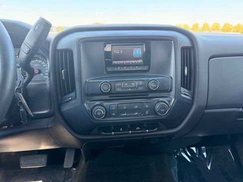 Used 2014 Chevrolet Silverado 1500 W/T RWD image 4