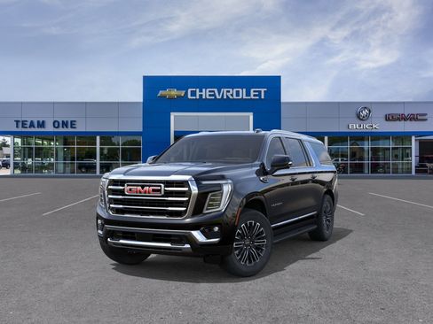 Used 2026 GMC Yukon XL Elevation w/ Elevation Premium Package AWD/4WD image 32