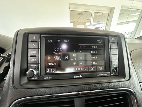 Used 2017 Dodge Grand Caravan GT FWD image 15