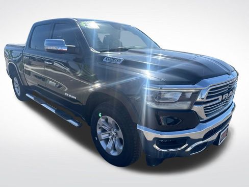 Used 2022 RAM 1500 Laramie AWD/4WD image 7