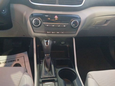 Used 2020 Hyundai Tucson SE w/ Cargo Package image 13