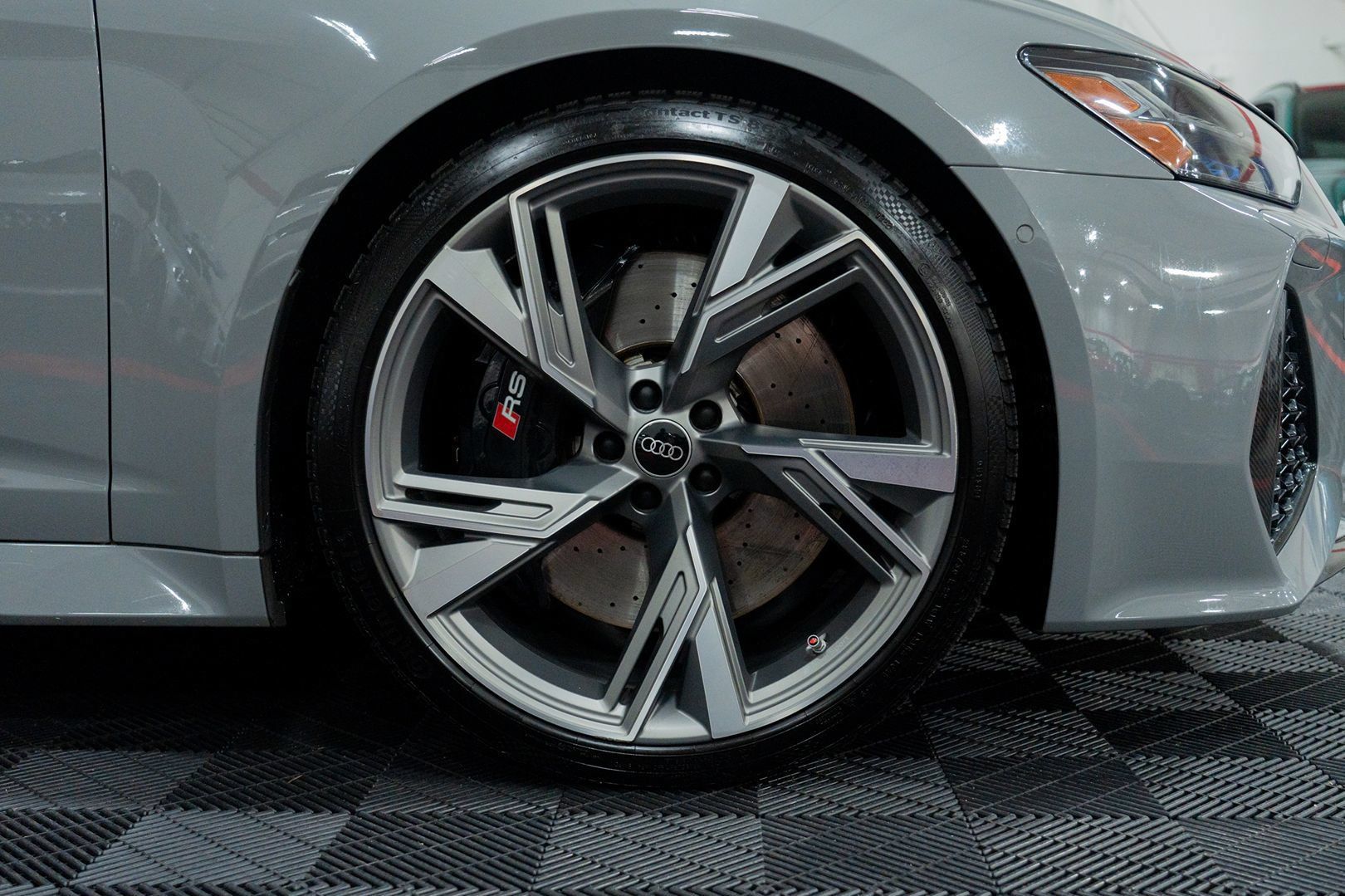 Used 2022 Audi RS 6 w/ Carbon Optic Package AWD/4WD image 15