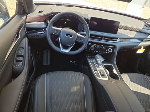 Used 2026 INFINITI QX60 Autograph w/ Dark Cargo Package image 8