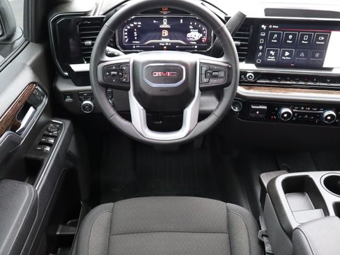 Used 2025 GMC Sierra 1500 Elevation image 19