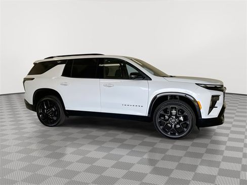 New 2026 Chevrolet Traverse RS image 13