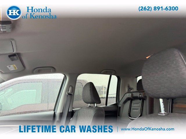 Used 2025 Honda Ridgeline Sport image 5