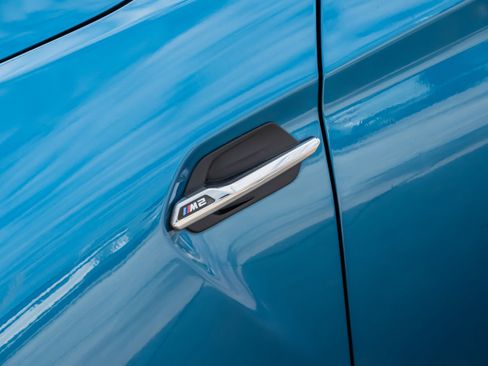 Used 2018 BMW M2 image 6