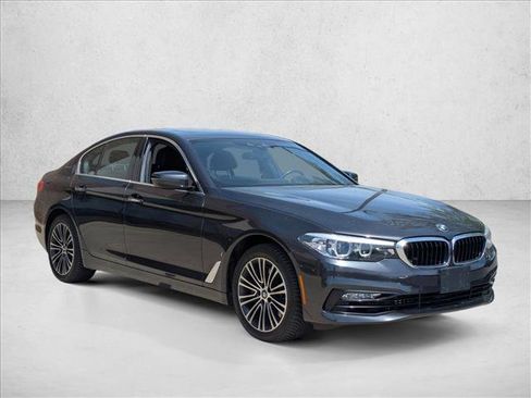 Used 2018 BMW 530e xDrive image 3