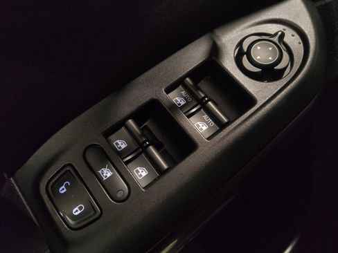 Used 2017 FIAT 500X Trekking FWD image 27