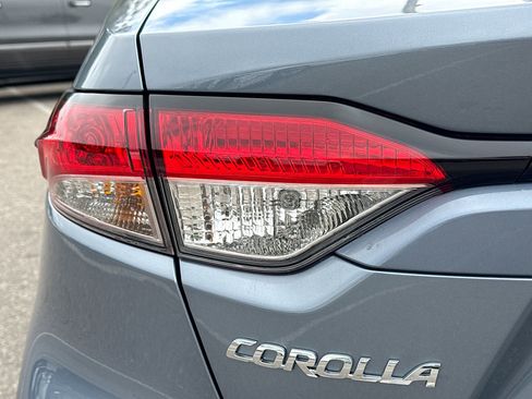 Used 2025 Toyota Corolla LE image 10