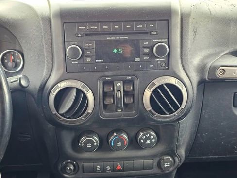 Used 2012 Jeep Wrangler Unlimited Sport AWD/4WD image 28