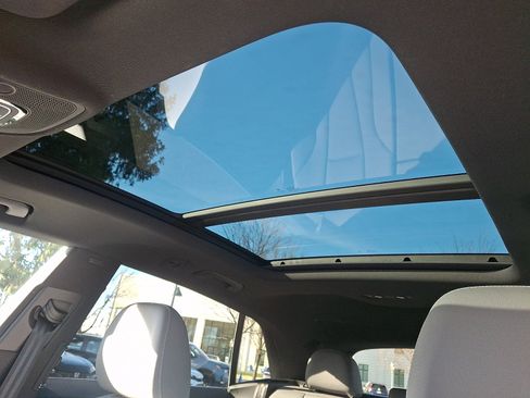 Used 2021 Audi Q8 Premium Plus image 14