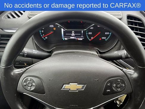 Used 2016 Chevrolet Impala LT w/ Convenience Package image 22