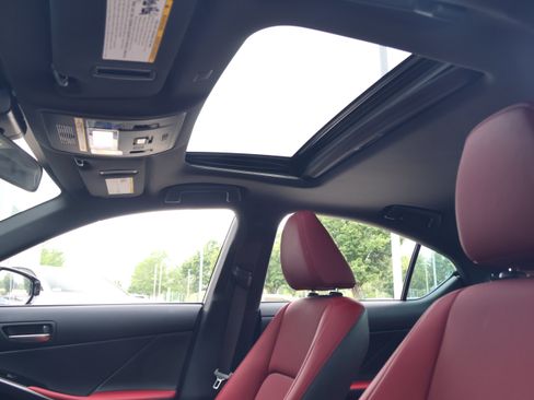 Used 2025 Lexus IS 350 F Sport RWD image 31