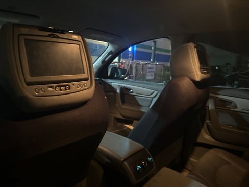 Used 2016 Chevrolet Traverse LS image 9