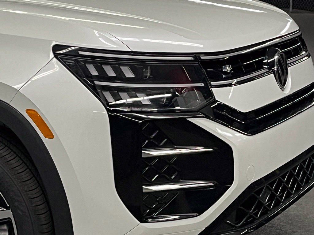 New 2027 Volkswagen Atlas SEL R-Line AWD/4WD image 40