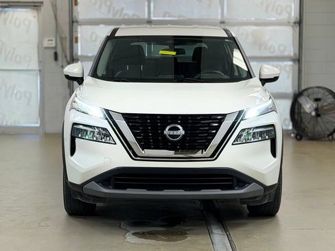 Used 2023 Nissan Rogue SV AWD/4WD image 2