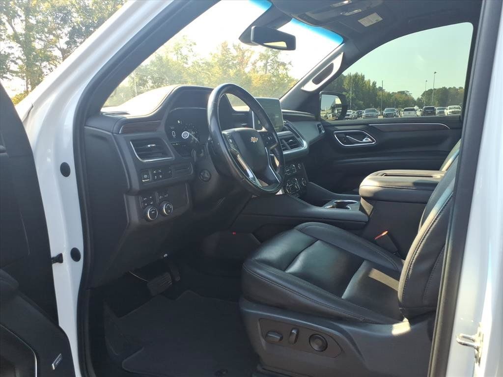 Used 2022 Chevrolet Suburban LT w/ Luxury Package AWD/4WD image 21