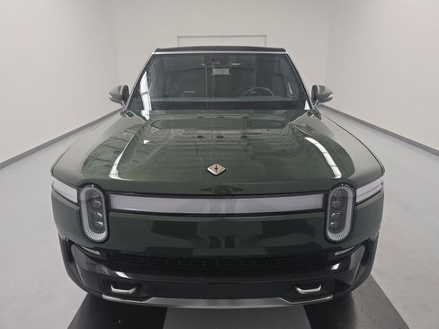 Used 2024 Rivian R1S Adventure AWD/4WD image 8