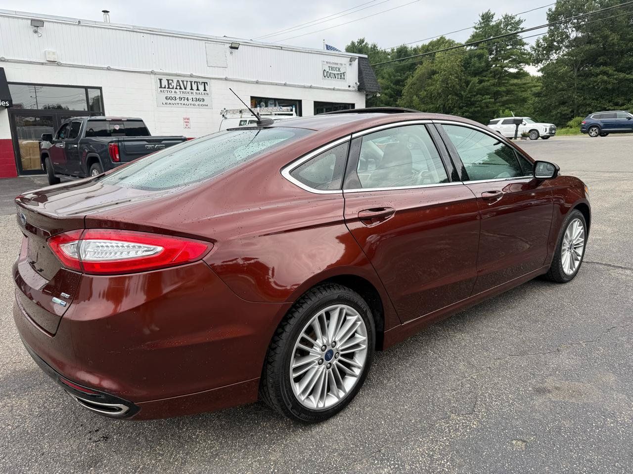 Used 2016 Ford Fusion SE w/ Equipment Group 202A AWD/4WD image 11