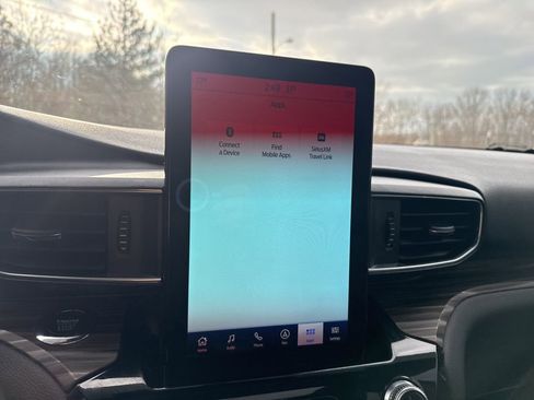 Used 2022 Ford Explorer Limited w/ Limited Technology Package image 29