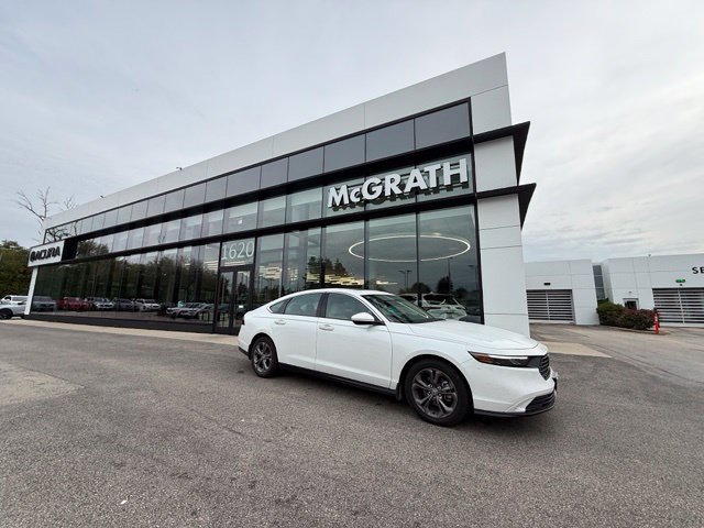 Used 2024 Honda Accord EX image 1