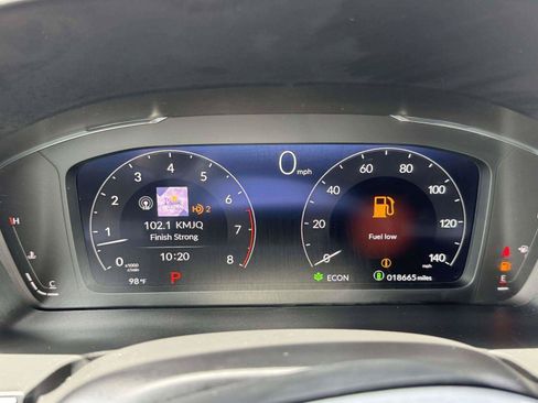 Used 2025 Honda Pilot Elite image 24