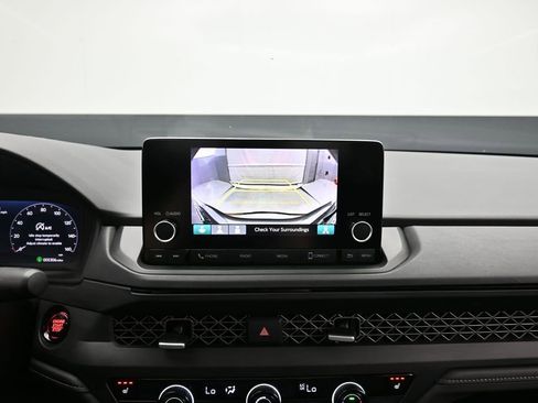 Used 2025 Honda Accord SE image 32