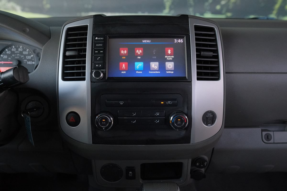 Used 2019 Nissan Frontier S RWD image 19