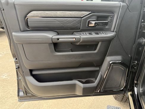 New 2026 RAM 2500 Limited image 10