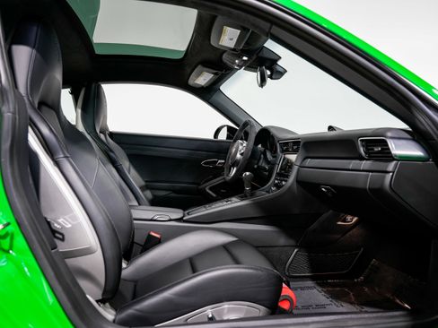 Used 2014 Porsche 911 Carrera 4S image 30