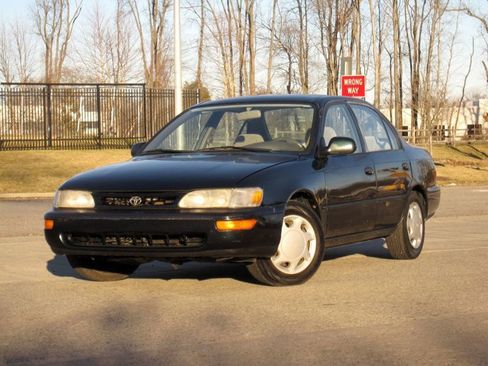 Used 1997 Toyota Corolla DX image 3