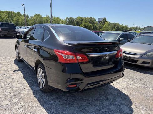 Used 2017 Nissan Sentra SR FWD image 4