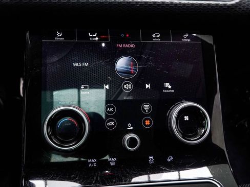 Used 2020 Land Rover Range Rover Velar R-Dynamic S AWD/4WD image 24