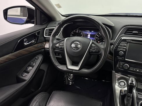 Used 2016 Nissan Maxima Platinum w/ Interior Lighting Package FWD image 27