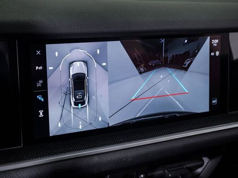 Certified 2025 Porsche Cayenne Coupe AWD/4WD image 23
